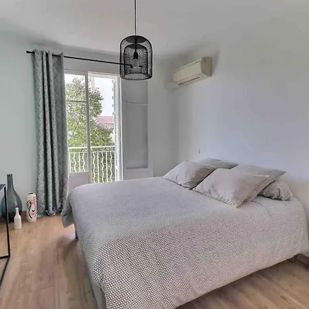 T2 Avec Balcon - Parking, Ac, Wifi