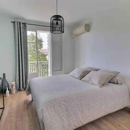 T2 Avec Balcon - Parking, Ac, Wifi