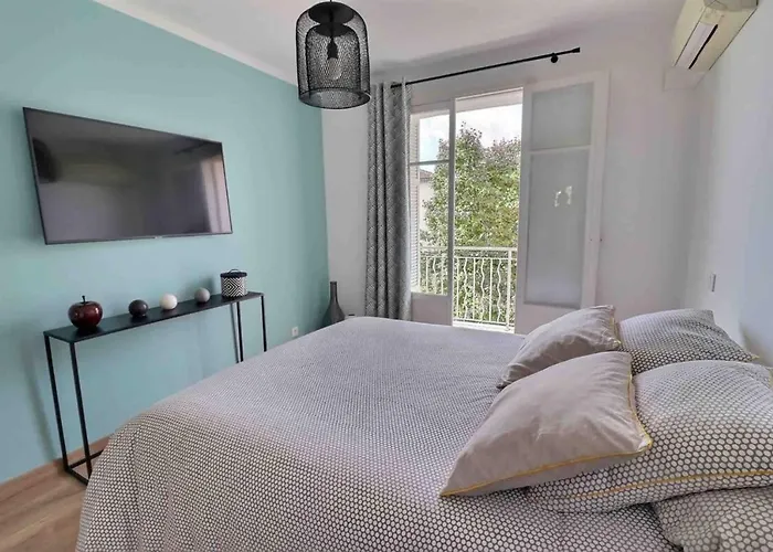 T2 Avec Balcon - Parking, Ac, Wifi Ajaccio (Corsica)