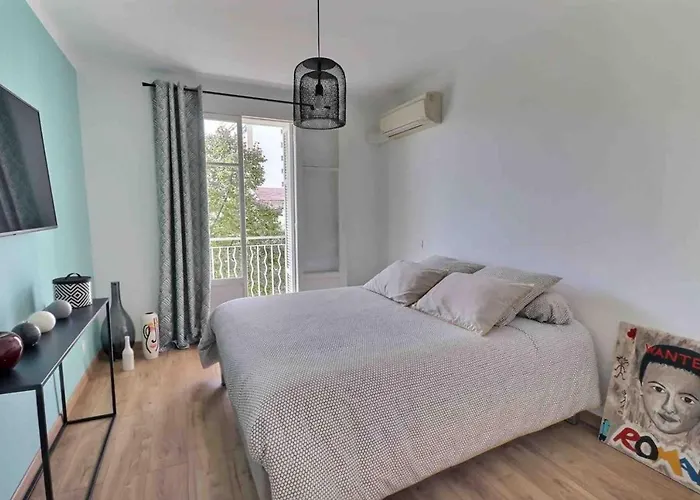 T2 Avec Balcon - Parking, Ac, Wifi